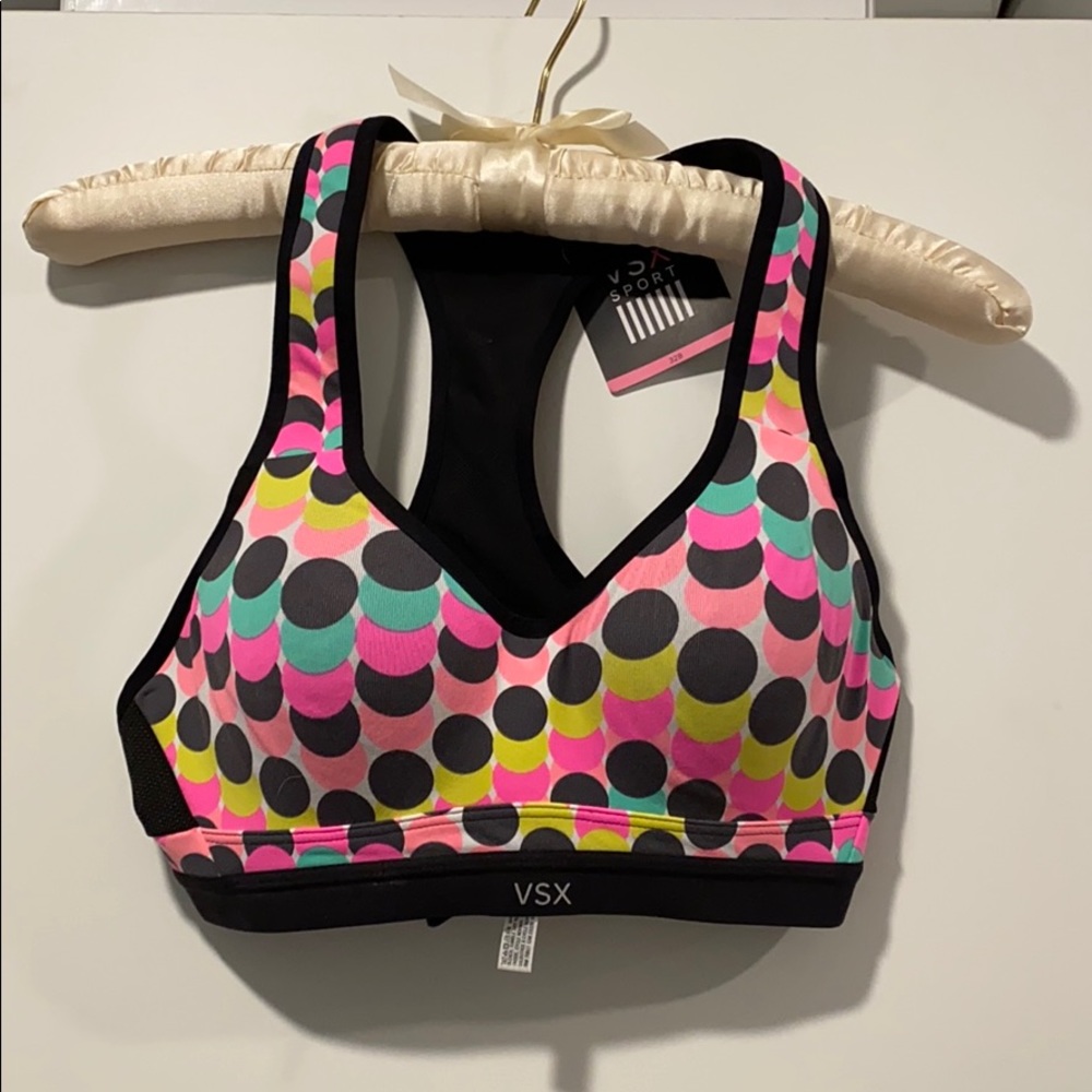 NWT Victoria Secret Incredible VSX Sports Bra